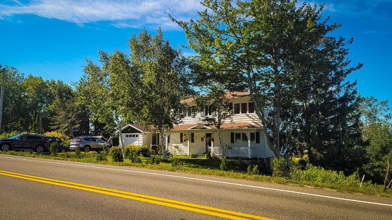 B&B Panorama St-Pierre-de-l'Île-d'Orléans Bagian luar foto