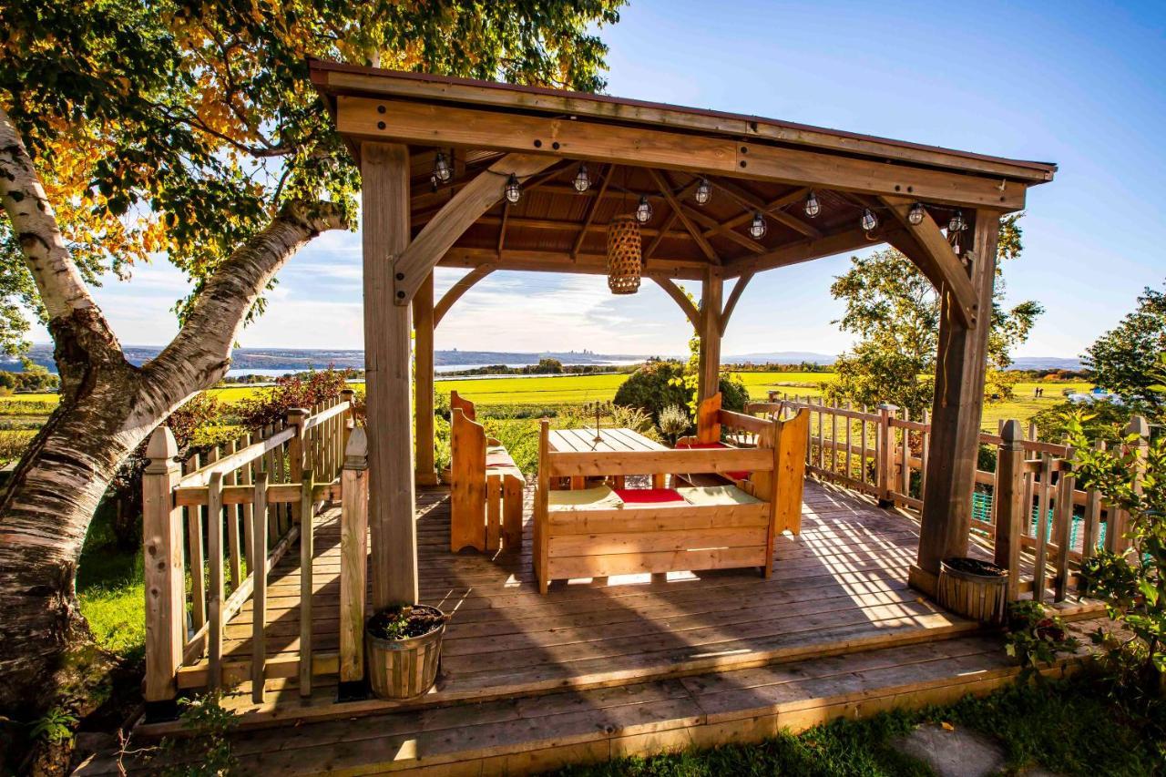 B&B Panorama St-Pierre-de-l'Île-d'Orléans Bagian luar foto